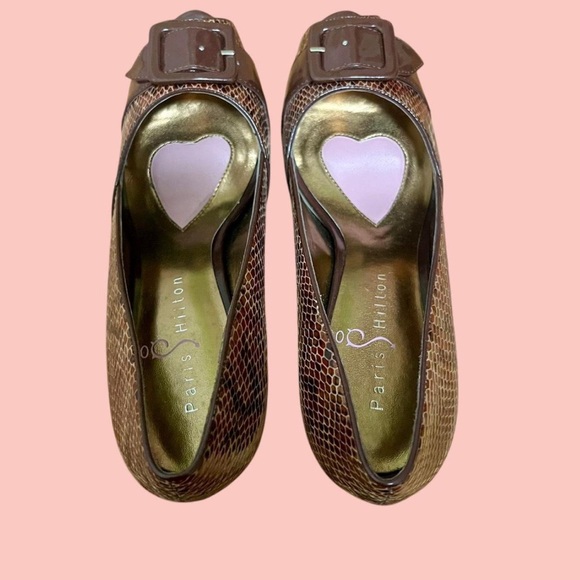 Paris Hilton brown snakeskin high heels with bow detail✨ - Picture 4 of 5